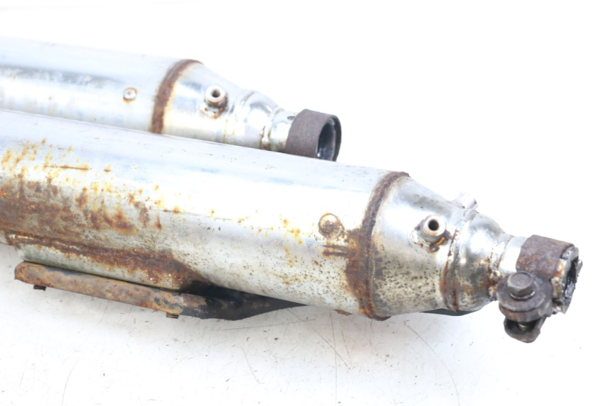 photo de Exhaust pipe HYOSUNG GV AQUILA 125 (2000 - 2004) - High-resolution close-up