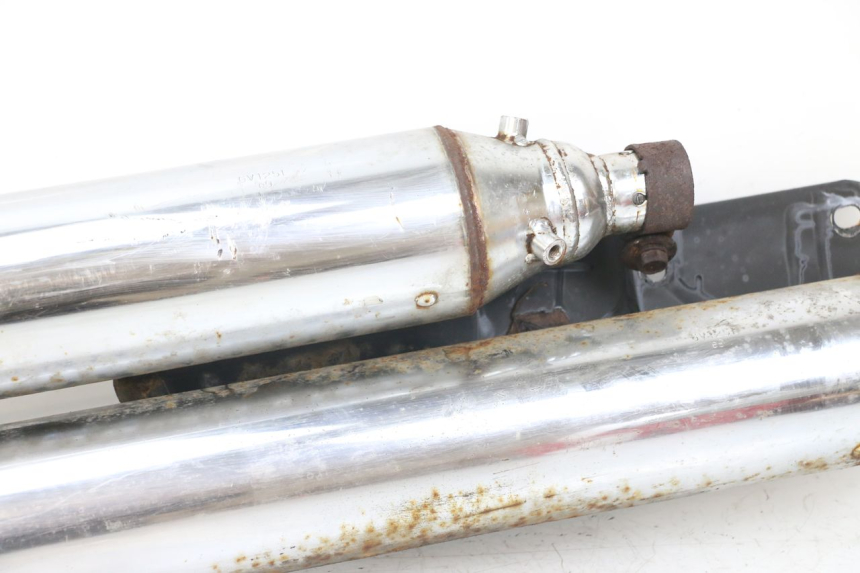 photo de Exhaust pipe HYOSUNG GV AQUILA 125 (2000 - 2004) - Spare part profile view