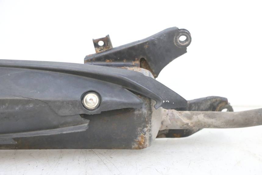 photo de EXHAUST PIPE PEUGEOT KISBEE 4T 50 (2010 - 2017) - Focus on structure