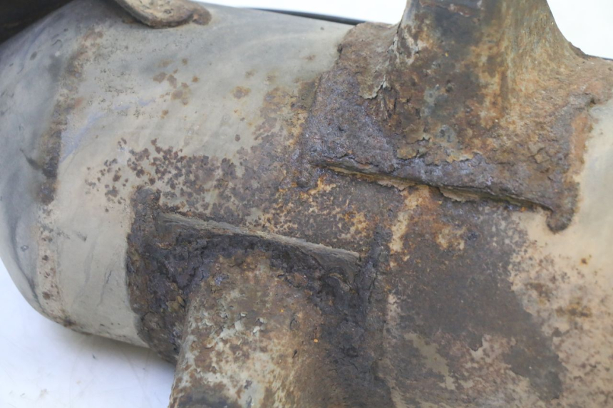 photo de EXHAUST PIAGGIO MP3 RL 250 (2007 - 2010) - Fixing points details