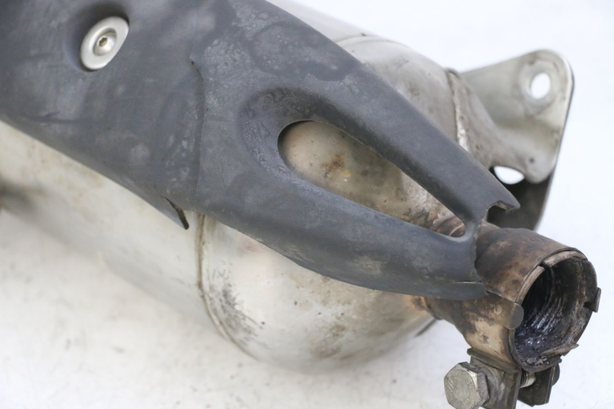 photo de EXHAUST PIPE PIAGGIO MP3 LT 400 (2007 - 2012)