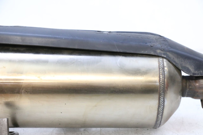 photo de EXHAUST PEUGEOT SATELIS 125 (2013 - 2018) - Zoom on usage condition