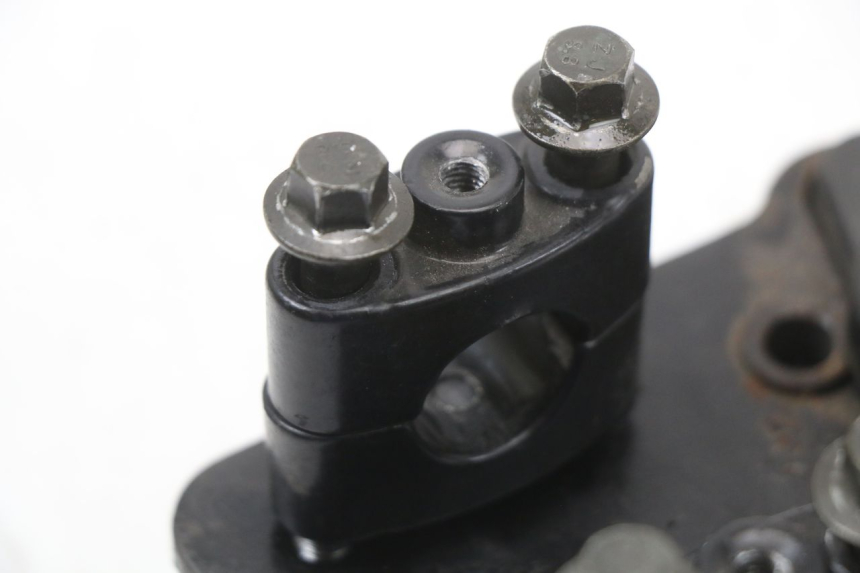photo de HANDLEBAR RISER JONWAY AZTRAL 125 (2008 - 2017)