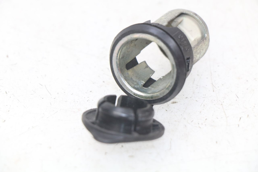 photo de CIGAR LIGHTER SOCKET APRILIA ATLANTIC 125 (2003 - 2009)