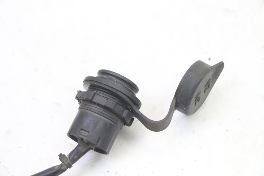 photo de CIGARETTE LIGHTER SOCKET SYM FIDDLE 3 III 125 (2014 - 2020)