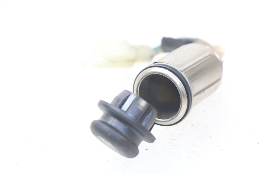 photo de CIGAR LIGHTER SOCKET HONDA FES PANTHEON 125 (2003 - 2007)