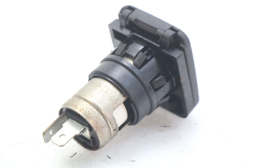 photo de CIGAR LIGHTER SOCKET HONDA FORZA 125 (2015 - 2016)