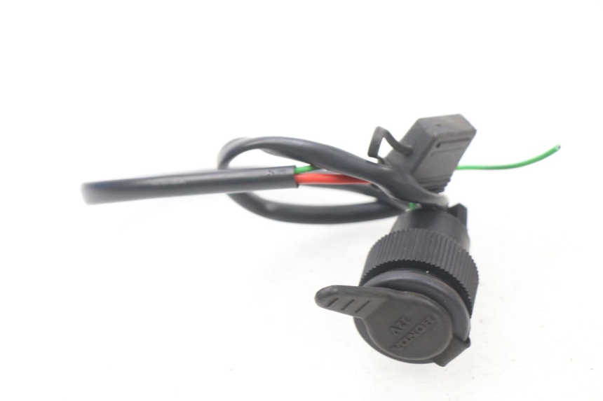 photo de CIGAR LIGHTER SOCKET HONDA NHX LEAD 110 (2008 - 2010)