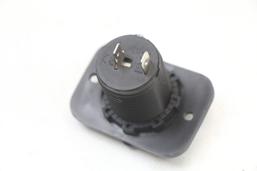 photo de CIGAR LIGHTER SOCKET HYOSUNG GTR 125 (2006 - 2008)