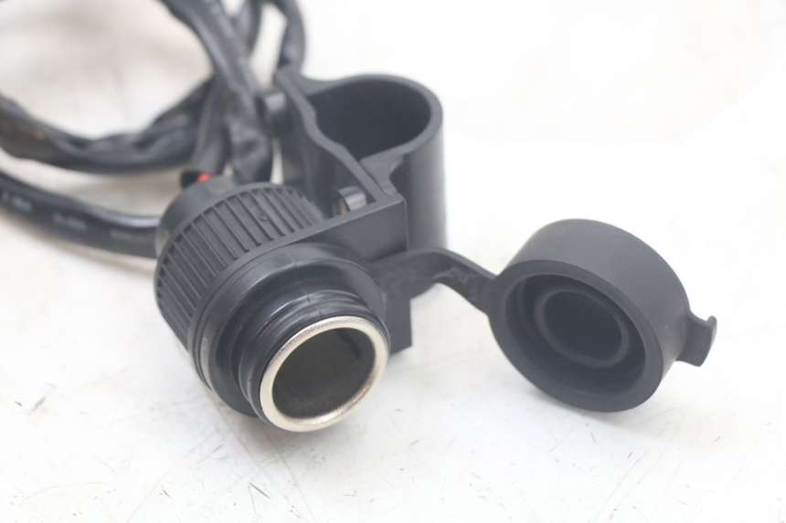 photo de CIGARETTE LIGHTER SOCKET KAWASAKI VERSYS ABS 650 (2015 - 2018)