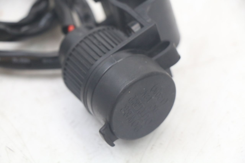 photo de CIGARETTE LIGHTER SOCKET KAWASAKI VERSYS ABS 650 (2015 - 2018)