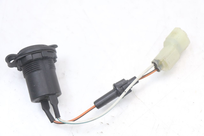 photo de Cigarette lighter socket KYMCO DINK STREET ABS 125 (2011 - 2018)