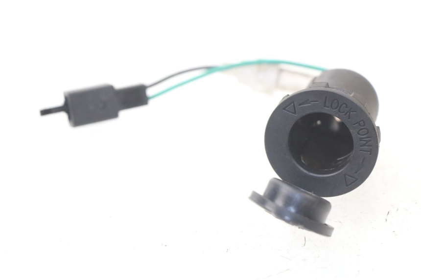 photo de CIGARETTE LIGHTER SOCKET KYMCO LIKE 125 (2009 - 2016)