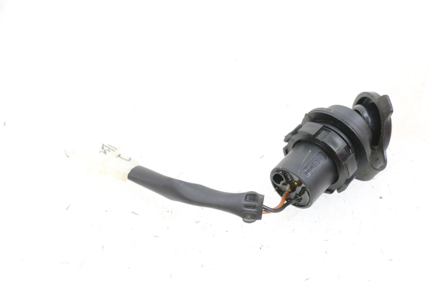 photo de CIGAR LIGHTER SOCKET YAMAHA NEO'S CORE 1 (2022 - 2026) - Technical close-up