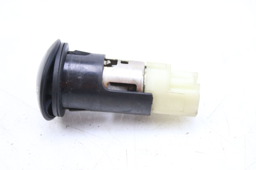 photo de CIGARETTE LIGHTER SOCKET PEUGEOT CITYSTAR 125 (2011 - 2017)