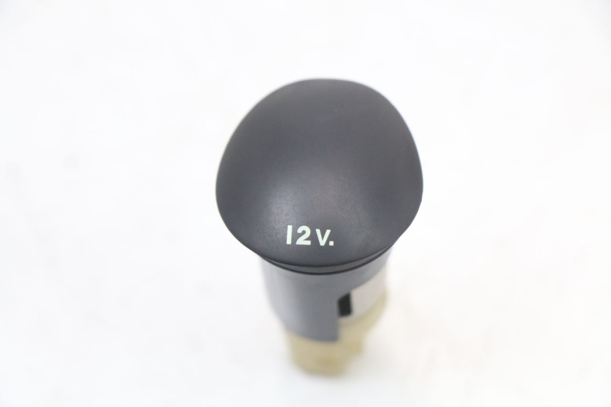 photo de CIGAR LIGHTER SOCKET PEUGEOT GEOPOLIS RS 125 (2007 - 2009)