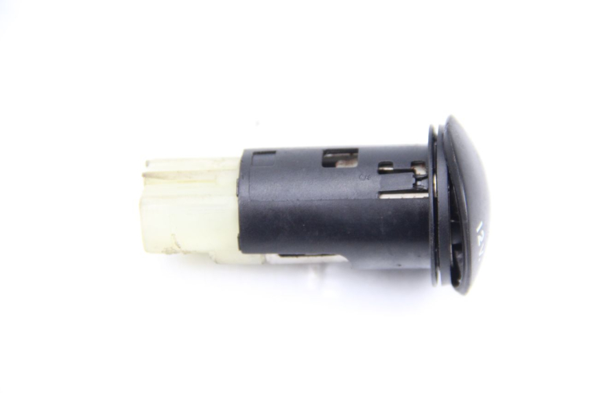 photo de CIGAR LIGHTER SOCKET PEUGEOT SATELIS 125 (2013 - 2018)