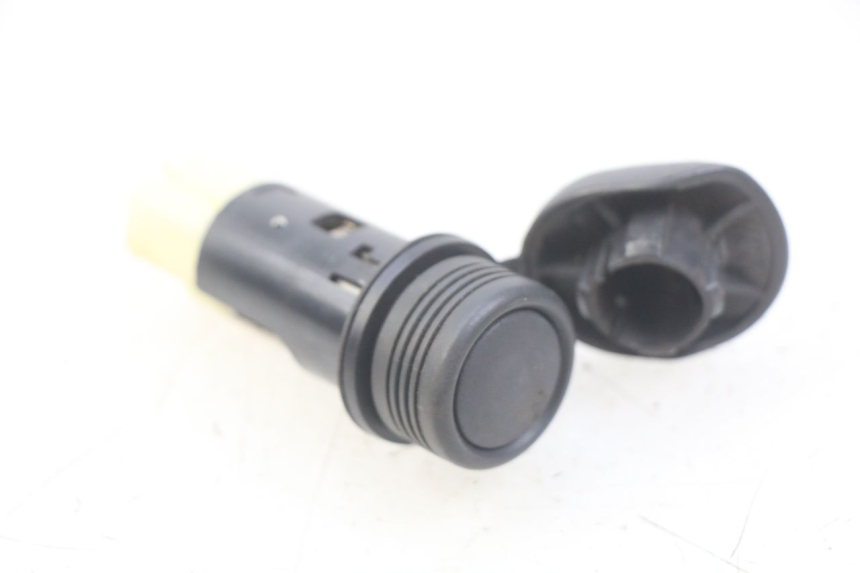 photo de CIGAR LIGHTER SOCKET RENAULT TWIZY 45 (2012 - 2019)