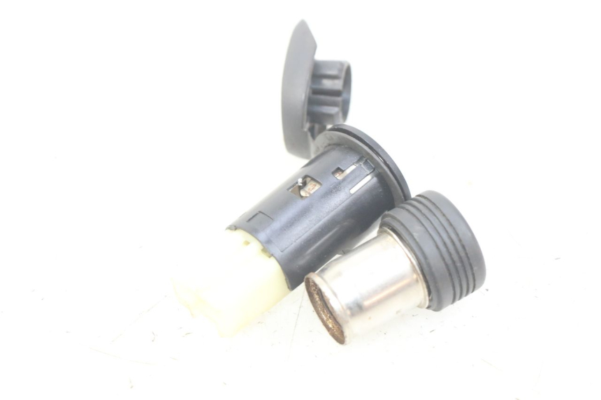 photo de CIGAR LIGHTER SOCKET RENAULT TWIZY 45 (2012 - 2019)