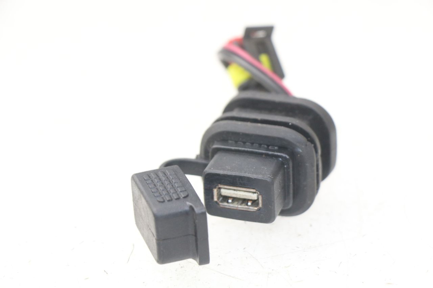 photo de CIGAR LIGHTER SOCKET APRILIA SR 2T 50 (2018 - 2022)
