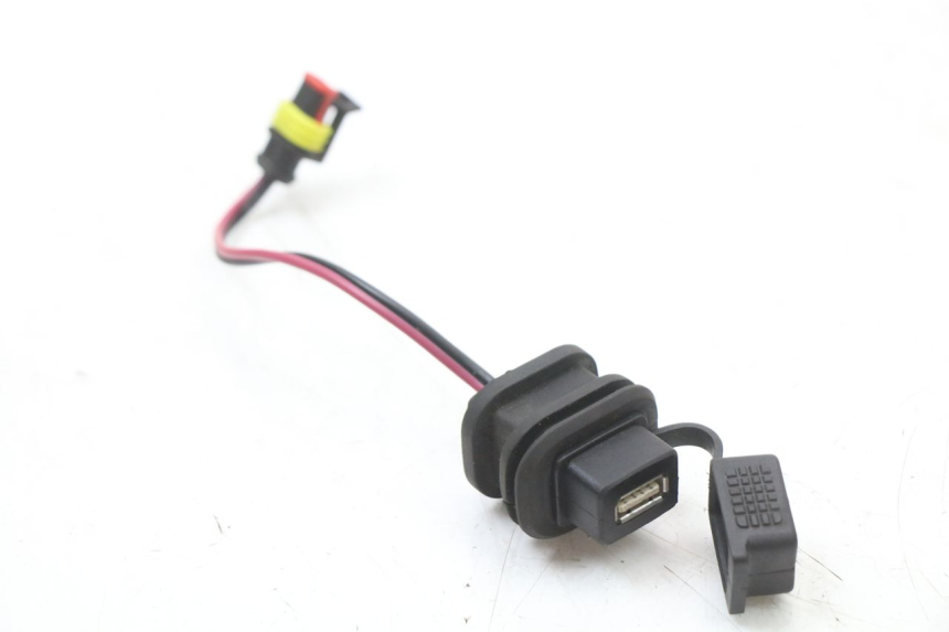 photo de CIGAR LIGHTER SOCKET APRILIA SR 2T 50 (2018 - 2022)