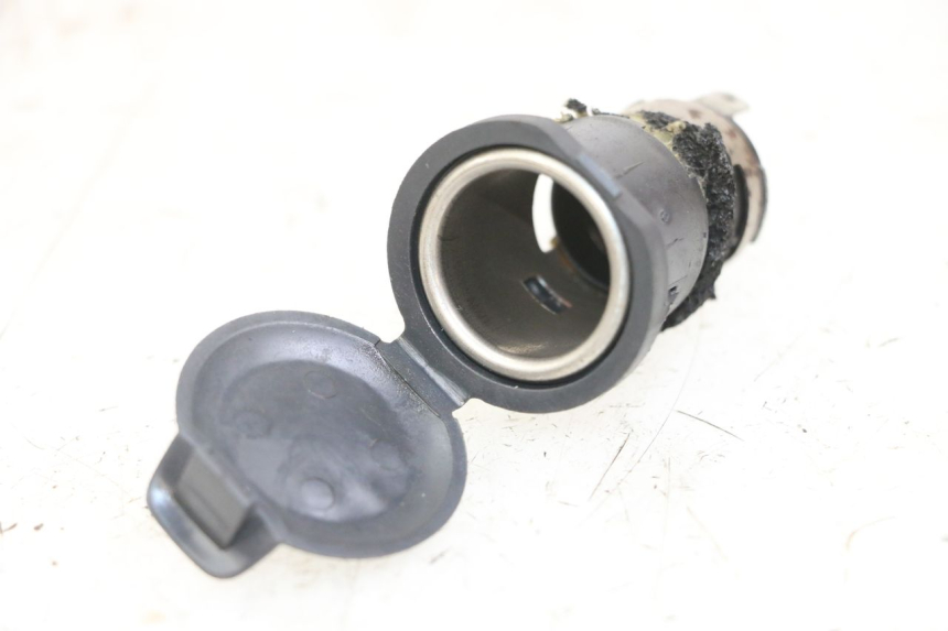 photo de CIGAR LIGHTER SOCKET SUZUKI BURGMAN 125 (2018 - 2021)