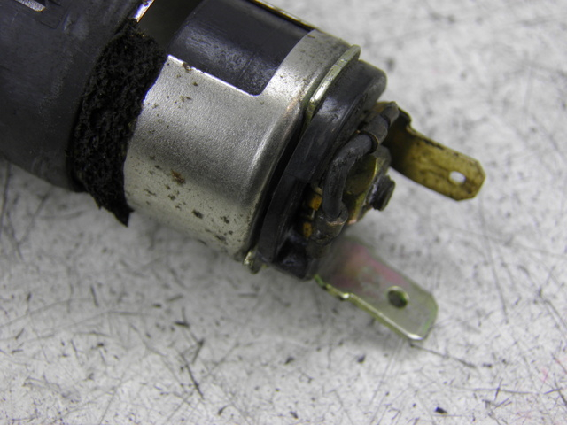 photo de CIGAR LIGHTER SOCKET SUZUKI UH BURGMAN 125 (2002 - 2006)