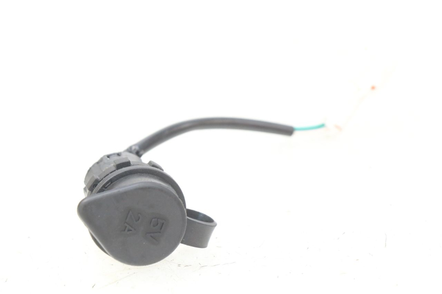 photo de CIGARETTE LIGHTER SOCKET SYM ORBIT III 3 4T 50 (2018 - 2021)