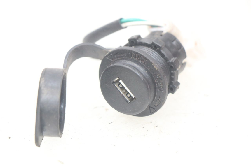 photo de CIGARETTE LIGHTER SOCKET SYM ORBIT III 3 4T 50 (2018 - 2021)