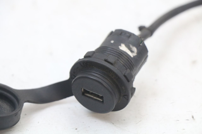 photo de CIGARETTE LIGHTER SOCKET SYM ORBIT III 3 4T 50 (2018 - 2021)