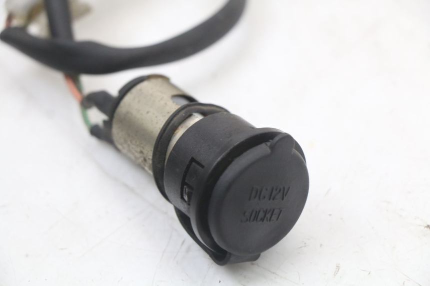 photo de Cigarette lighter socket KYMCO XCITING 250 (2006 - 2009)