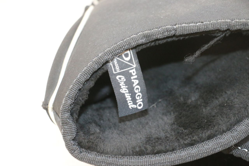 photo de HANDGUARDS PIAGGIO MP3 500 (2016 - 2018) - Fixing points details