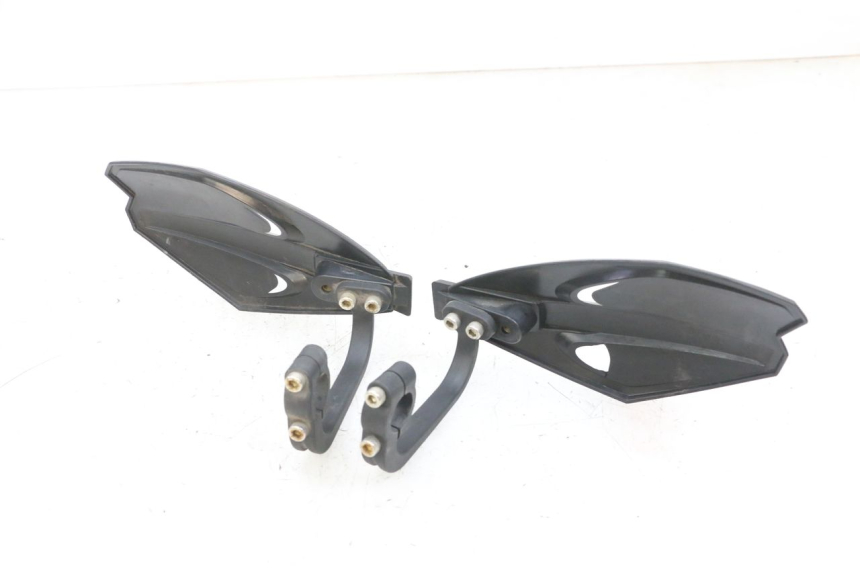 photo de HANDGUARDS RIEJU MRT 50 (2018 - 2021) - Technical close-up