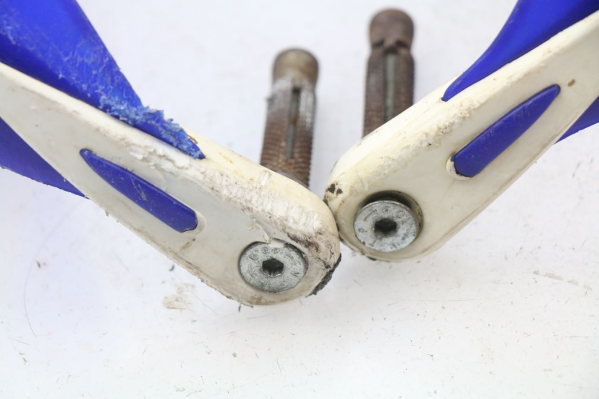 photo de HANDGUARDS YAMAHA YZ 80 (1998 - 2001)