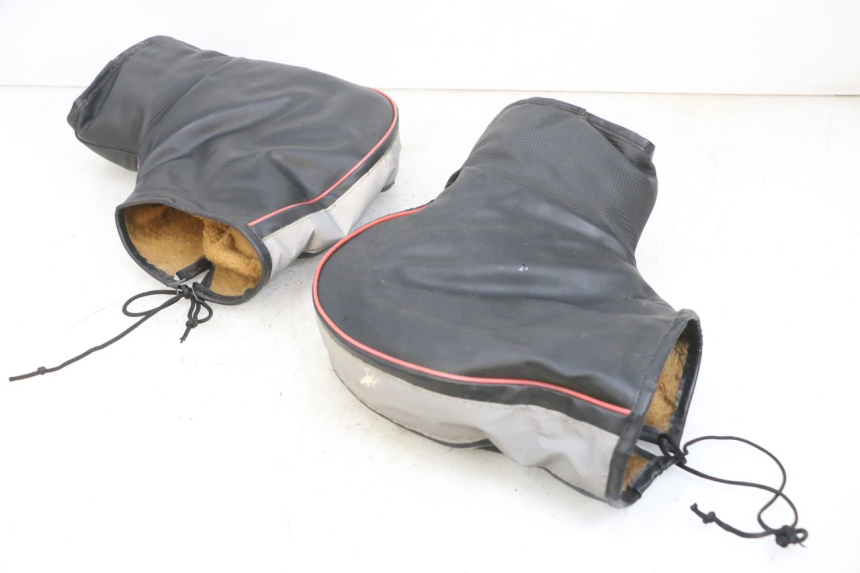 photo de HANDGUARDS PIAGGIO ZIP 4T 50 (2018 - 2020) - Alternative perspective