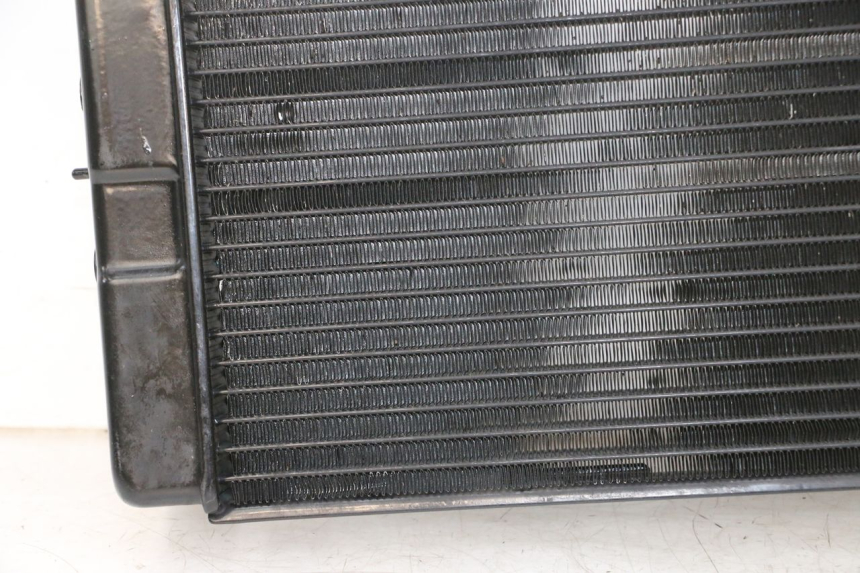 photo de COOLANT RADIATOR SUZUKI DL V STROM 1000 (2002 - 2007) - Detailed visual inspection