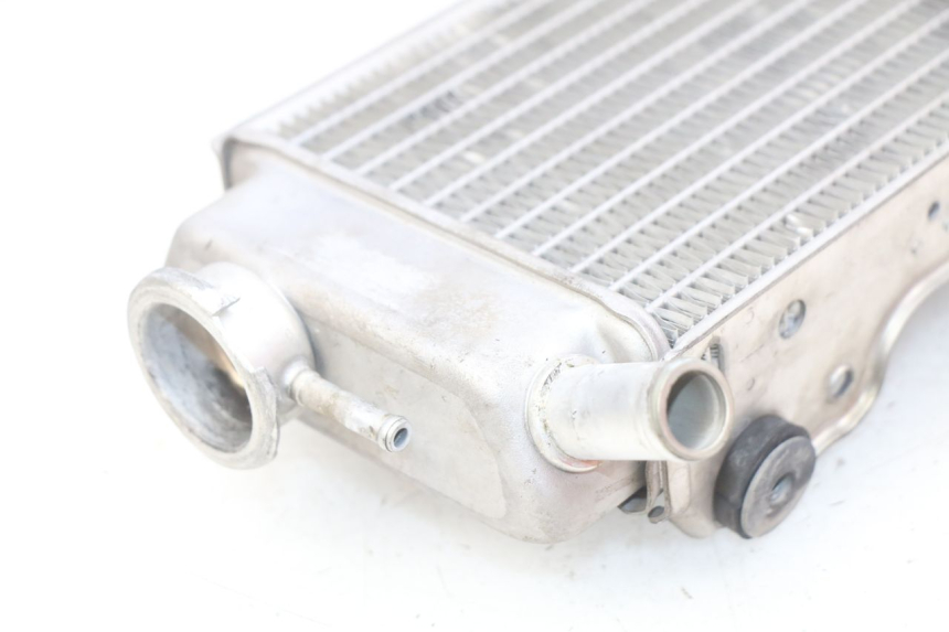 photo de RIGHT COOLANT RADIATOR HONDA CRF CR-F 450 (2005 - 2008)