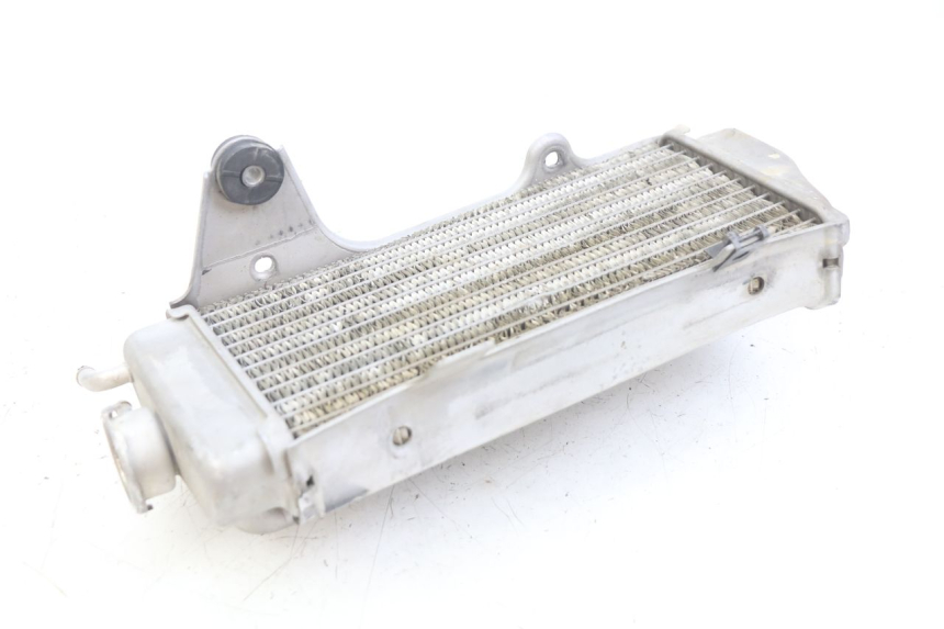 photo de RIGHT RADIATOR HONDA CRF CR-F 450 (2009 - 2012)