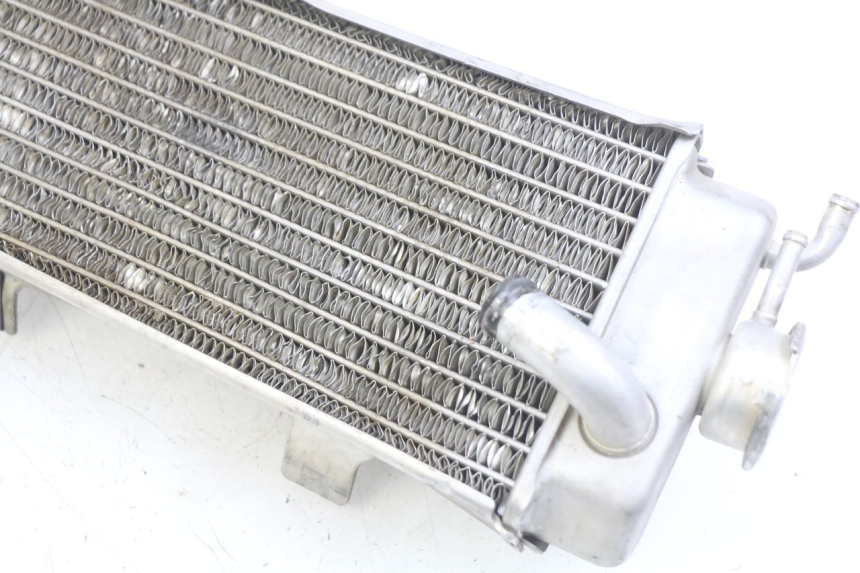 photo de RIGHT RADIATOR HONDA CRF CR-F 450 (2009 - 2012)