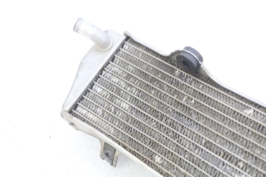 photo de RIGHT RADIATOR HONDA CRF CR-F 450 (2009 - 2012)