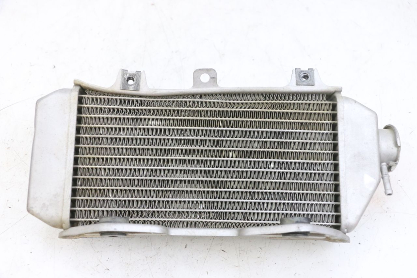 photo de RIGHT COOLANT RADIATOR KAWASAKI KXF KX-F 250 (2017 - 2019) - Distinctive features