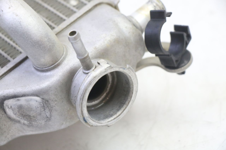 photo de RIGHT COOLANT RADIATOR YAMAHA YZF YZ-F 450 (2014 - 2016)