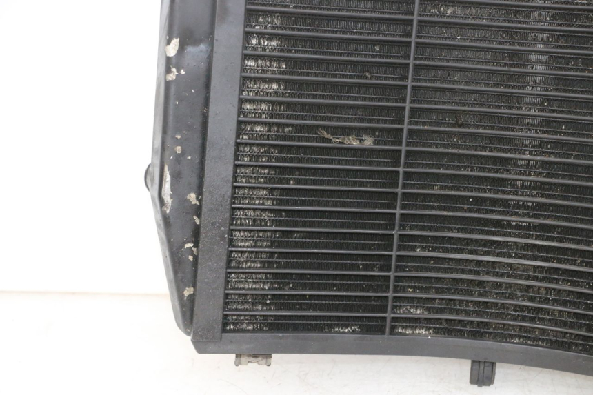 photo de RADIATOR YAMAHA FJR ABS 1300 (2006 - 2012) - Focus on structure