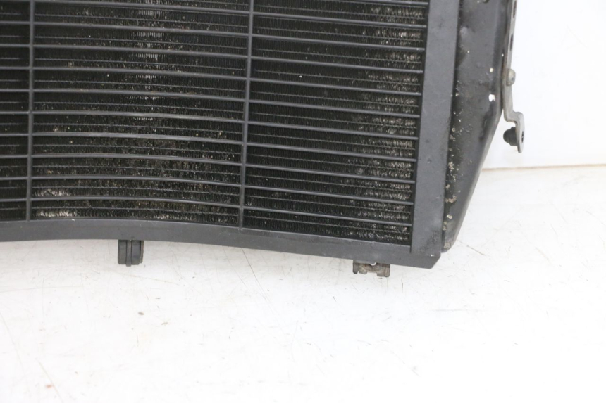 photo de RADIATOR YAMAHA FJR ABS 1300 (2006 - 2012) - Alternative angle