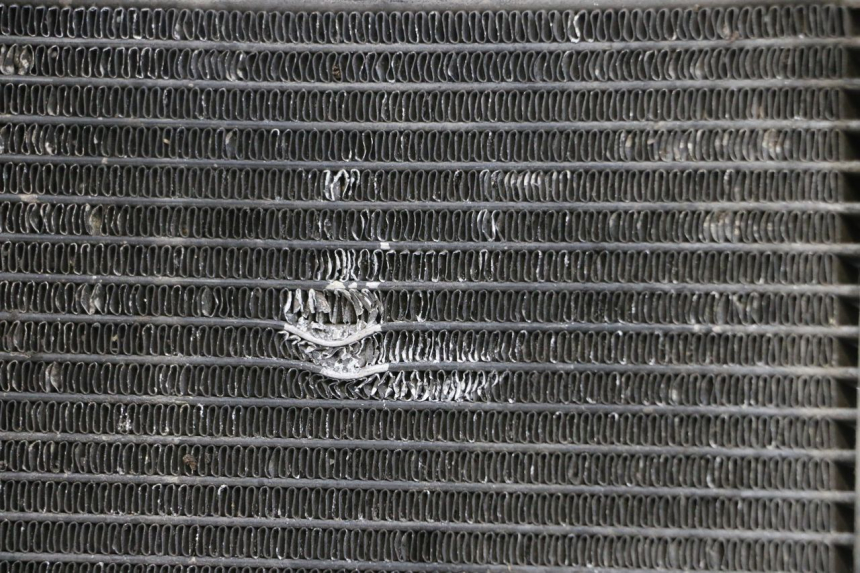 photo de RADIATOR YAMAHA FJR ABS 1300 (2006 - 2012) - Surface and material condition