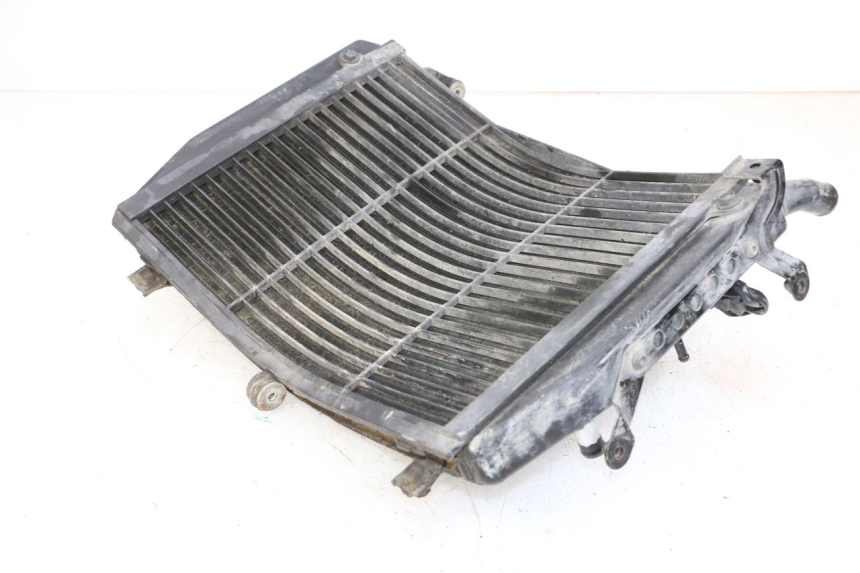 photo de RADIATOR YAMAHA FJR ABS 1300 (2006 - 2012) - Fixing points details