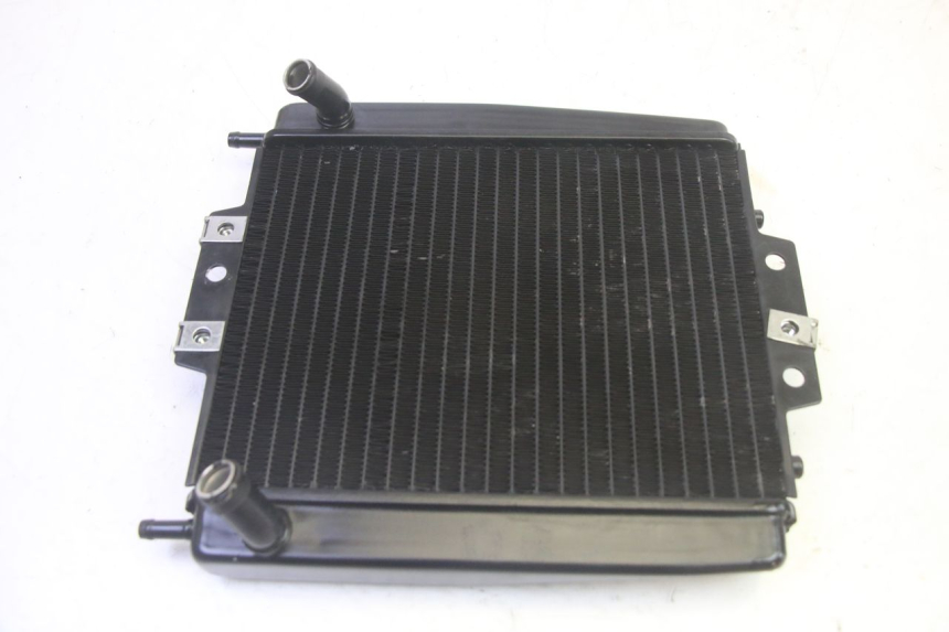 photo de COOLANT RADIATOR PIAGGIO MP3 HPE 350 (2018 - 2020) - Technical close-up