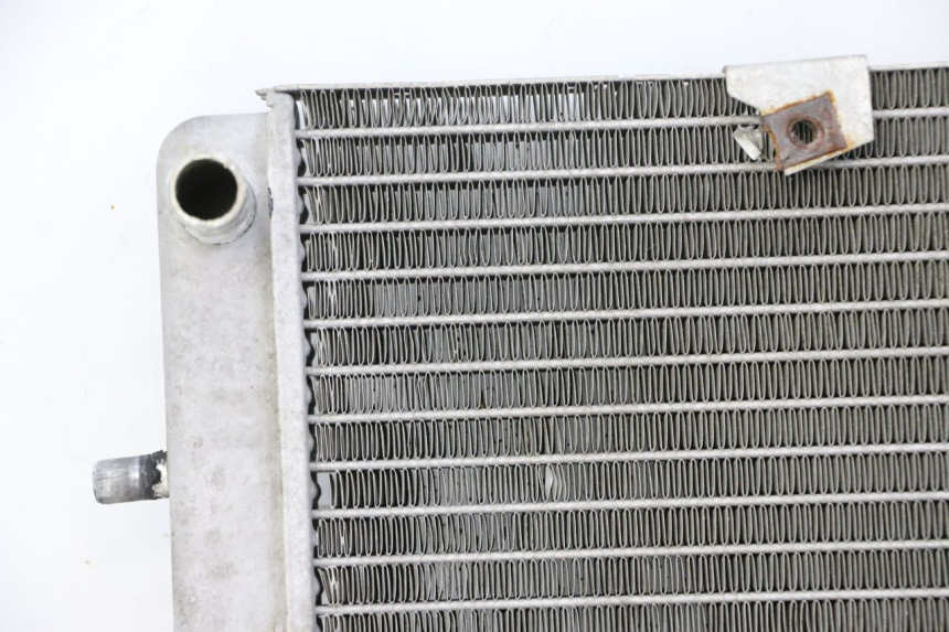 photo de RADIATOR YAMAHA YP MAJESTY 125 (2002 - 2006)