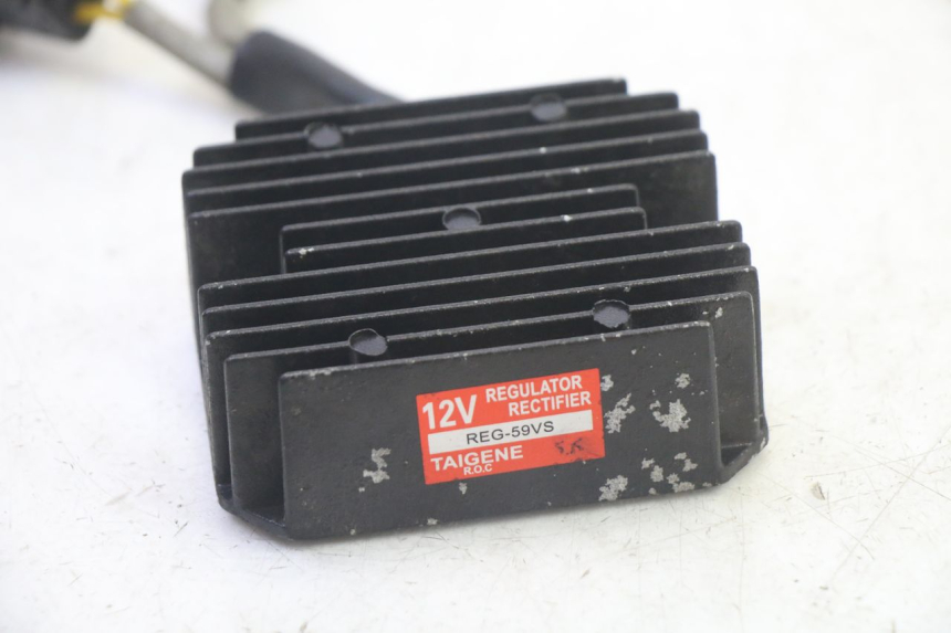 photo de REGULATOR CHARGE QUADRO 4 4D 350 (2015 - 2018)