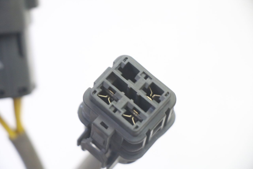 photo de REGULATOR CHARGE QUADRO 4 4D 350 (2015 - 2018)